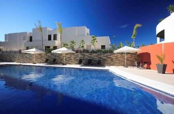 3 bedroom Sea View apartment for sale in Los Monteros Marbella